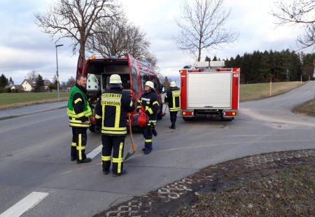 Feuerwehr Eschbronn Beseitigung Benzin Ölspur