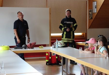 Kindergartenbesuch Feuerwehr Eschbronn 2017