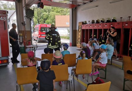 Kindergärten aus Eschbronn zu Besuch bei der FW Eschbronn